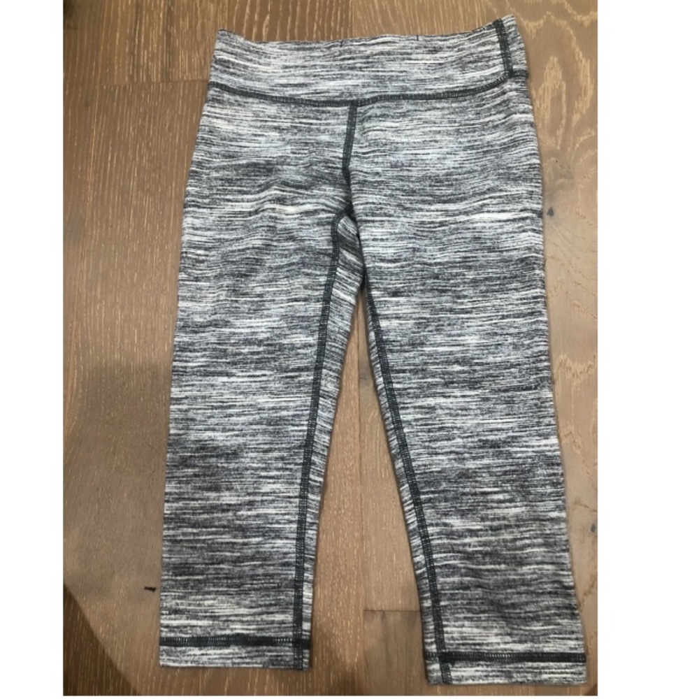 ivivva cropped grey leggings